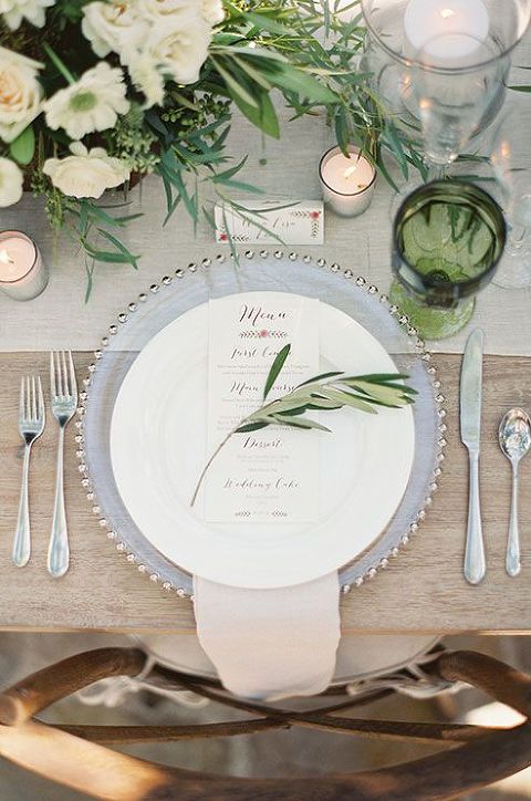 simple rustic elegant table setting